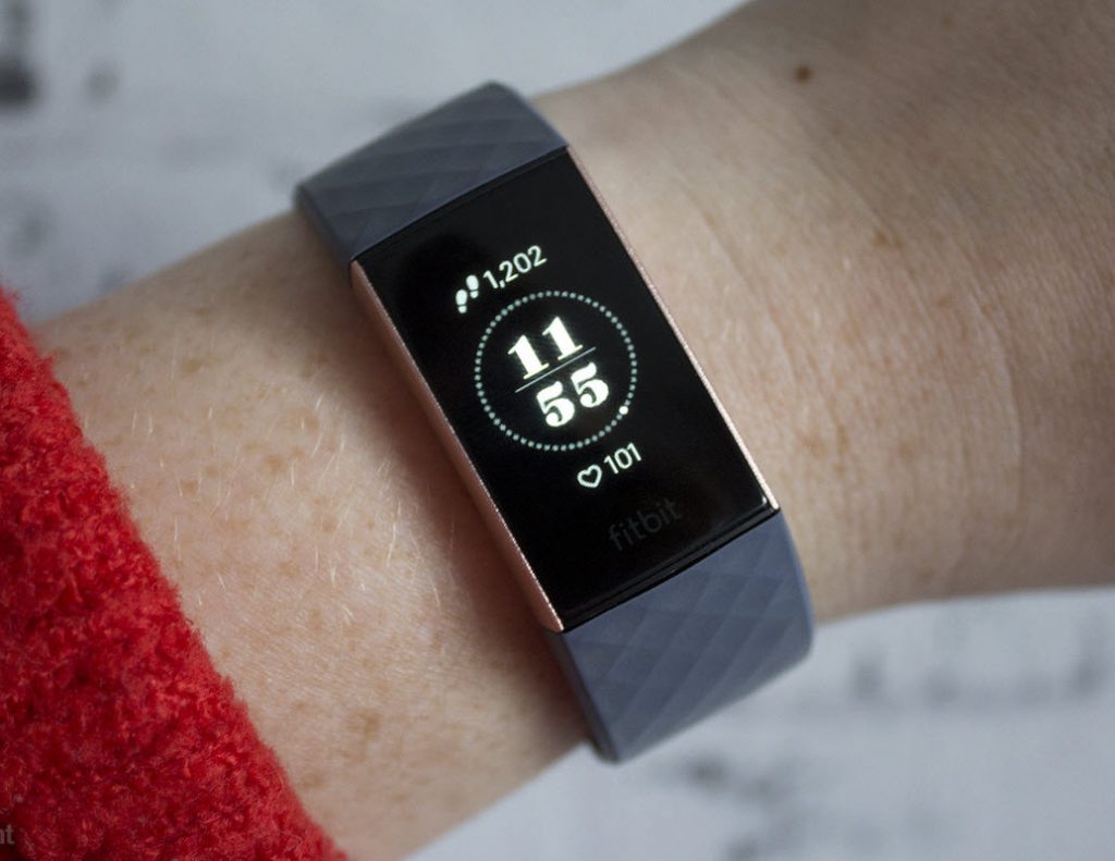 Fitbit Charge 4 vs. Garmin Vivosmart 4: Which is Better for You?